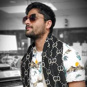 Meet your Posher, Karan